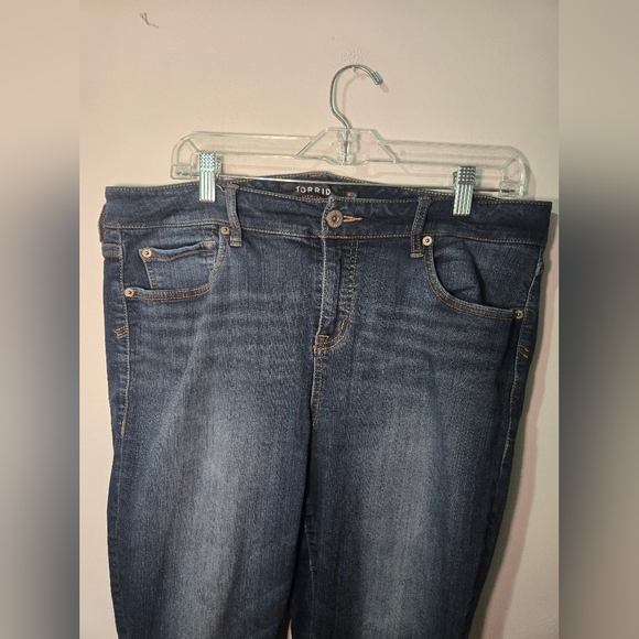 Torrid Premium High Rise Curvy Skinny Women's Denim Blue Jeans - Picture 4 of 8